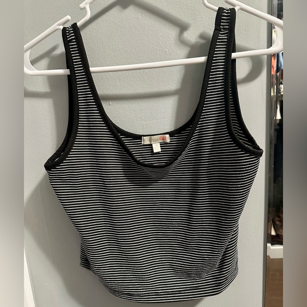GB Black and White Striped Crop Top size S